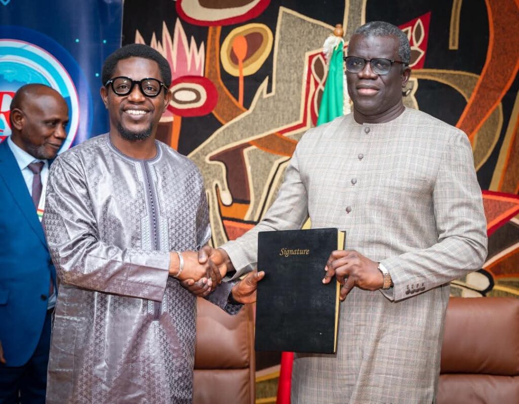 senegal-:-l’artp-et-l’ucad-main-dans-la-main-pour-promouvoir-la-recherche-dans-les-nouvelles-technologies